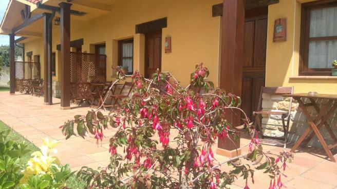Hotel Rural La Corolla Quintueles Exterior foto